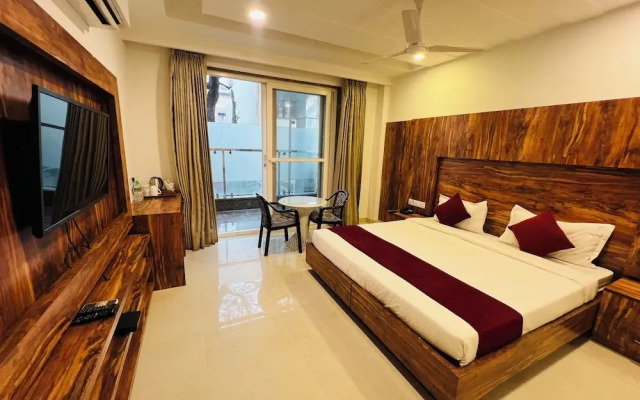 Haris Court Hotels & Banquets DLF Phase3
