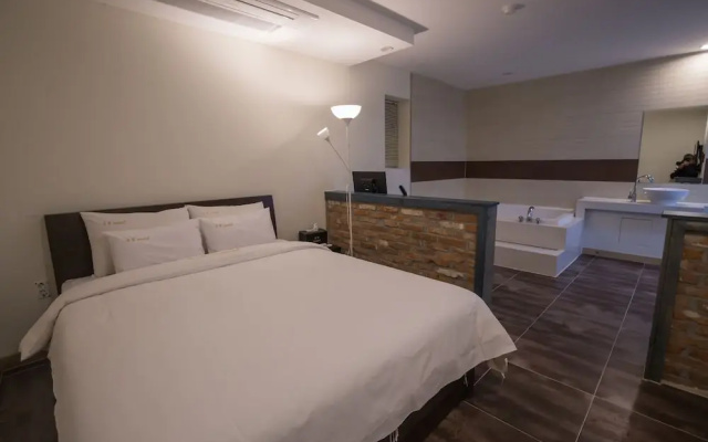 Dong Kyeong Hotel