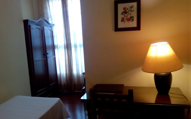 Hotel Simón