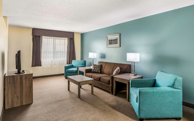 MainStay Suites Cedar Rapids