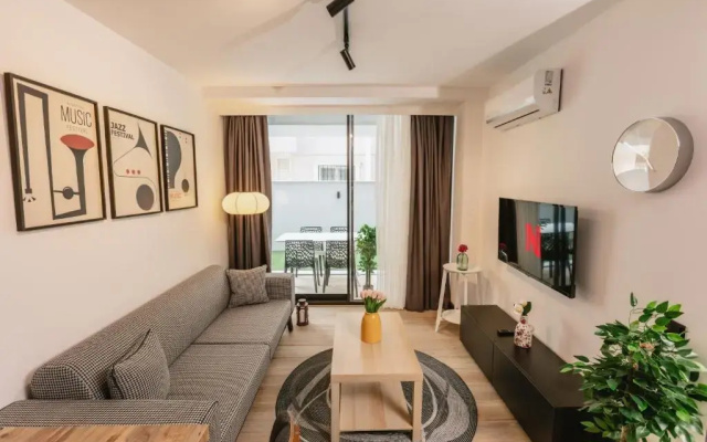 Ella Suites Hotel