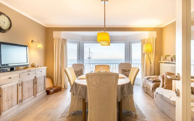 Apartment in Ostend With Stunning Sea View