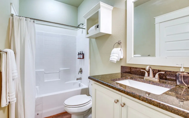 Centrally Located Abilene Home Near ACU & Downtown
