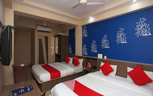 OYO 28314 Hotel Larica