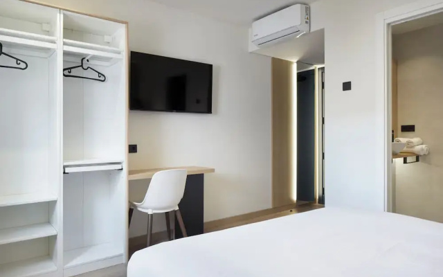 Hotel Pakeleku