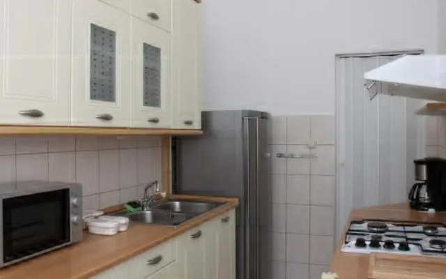 Opera Classical Comfort Apartment