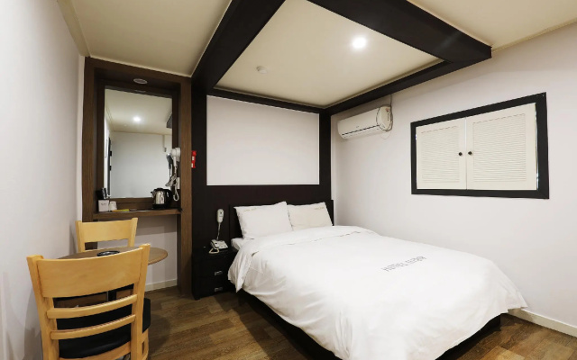 Hotel INSTA Suwon City Hall