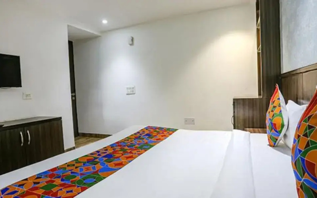FabHotel RG Stay