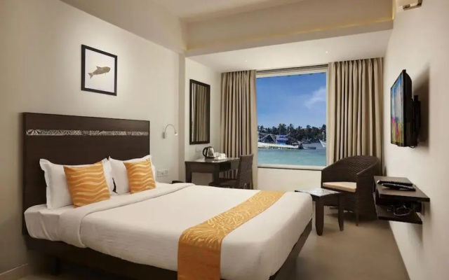 Indy Waterfront Resort