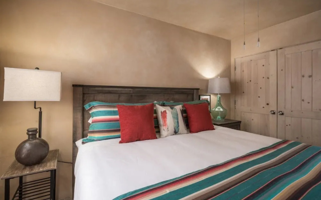 Valle Del Sol - Unbeatable Views, Spacious Luxury Home, Impeccable Furnishings