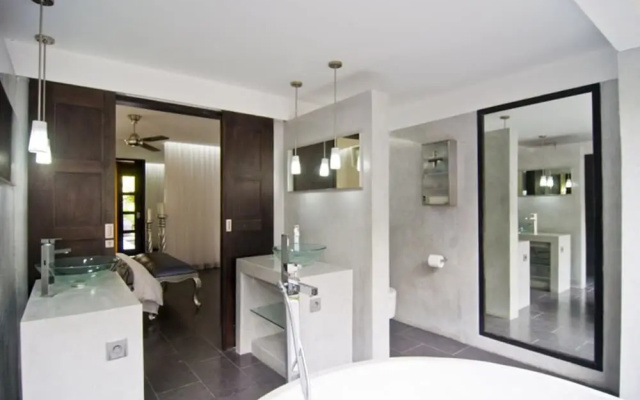 Private Villa in Seminyak 1142