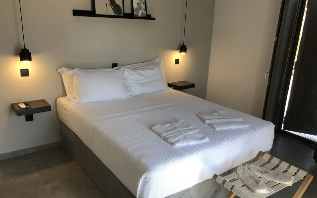 Calme Suites Mani