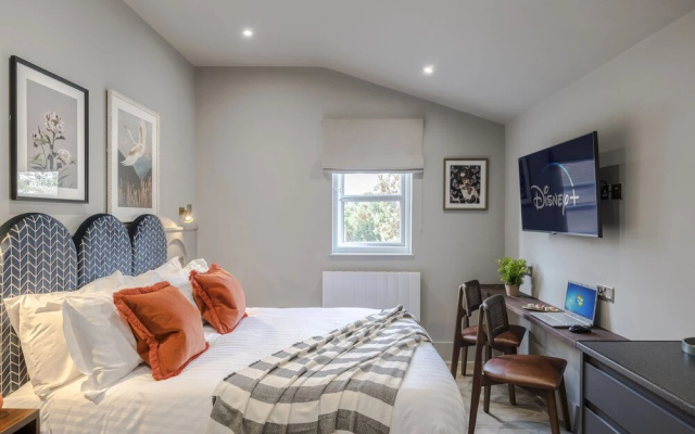 Your Apartment Tooting