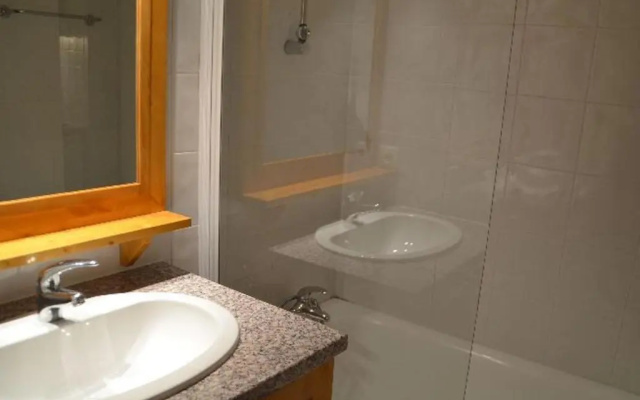 Appartement Les Menuires, 2 pièces, 6 personnes - FR-1-452-186
