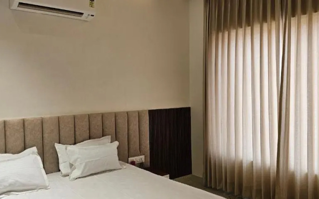 Hotel Sharanga