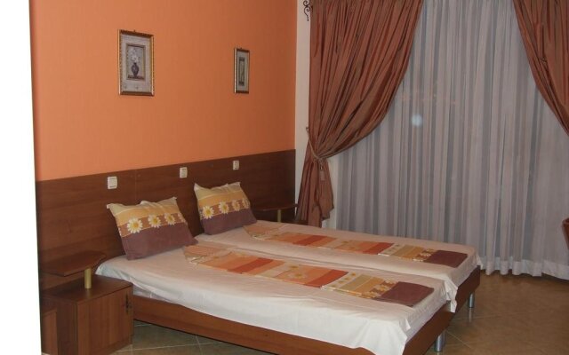 Отель Family hotel Tropicana Болгария, Равда - отзывы, цены и фото номеров - забронировать отель Family hotel Tropicana онлайн комната для гостей