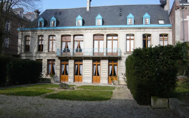 hotelImage