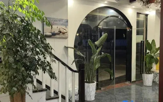 Hengfeng Theme Hotel (Xuanwei Railway Station Branch)