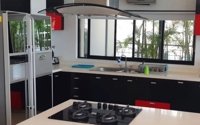 Casa Quinta en condominio Campestre el Peñon Girardot