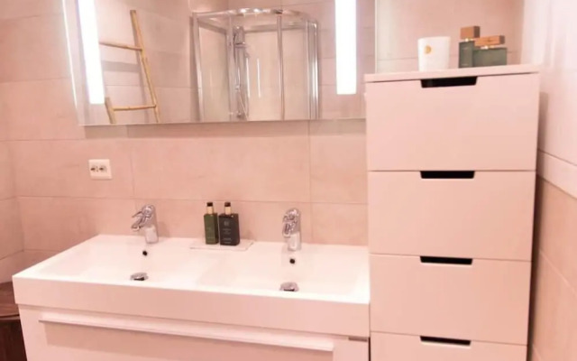 StayPlus Home near Amusement Park