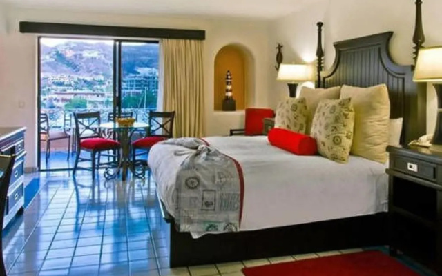1BR Nautical Suite Sleep 4 in Cabo