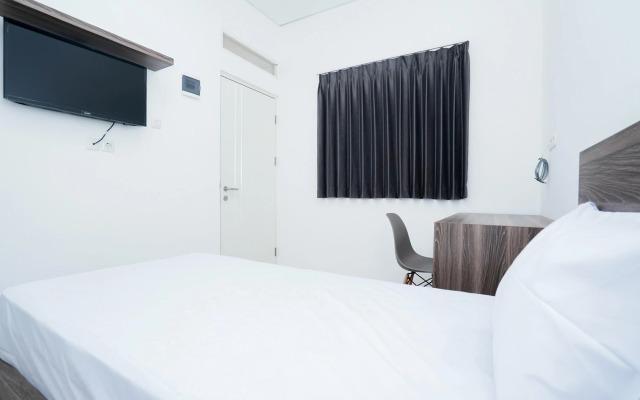 OYO Life 2462 Kost Surabaya