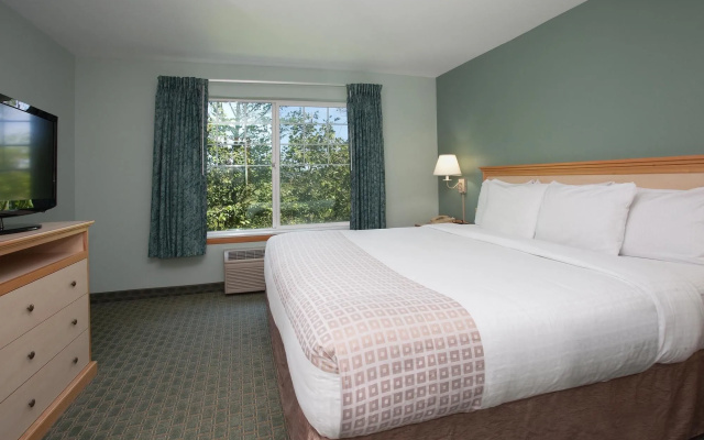 La Quinta Inn And Suites Newport
