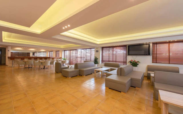 Sunny Days Hotel