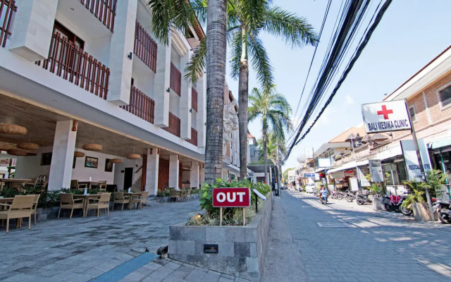 ZEN Rooms Benesari 6 Legian Kuta