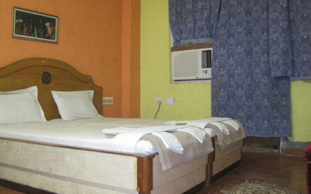 Hotel Arya Palace