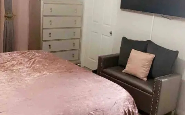 Luxury 2bd2bath Fully Furnished Gated Sleeps 6