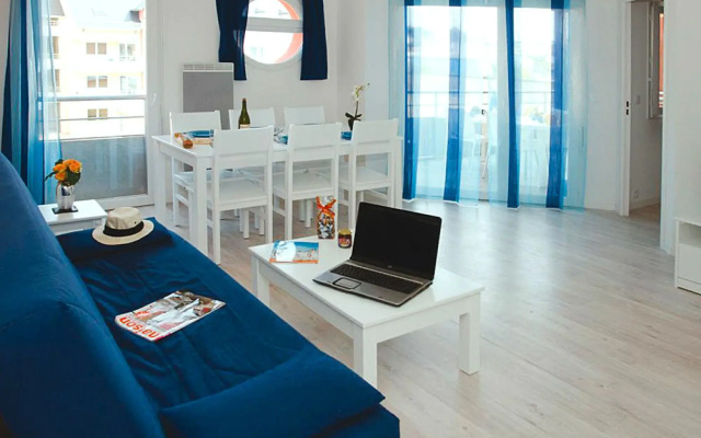 Coastal Stay With Pool in Grandcamp