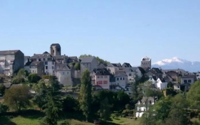 Le Saint Pierre Quartier Historique d'Oloron Sainte Marie