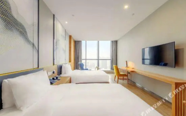 T-moon Hotel (Jiefangbei Hongyadong)
