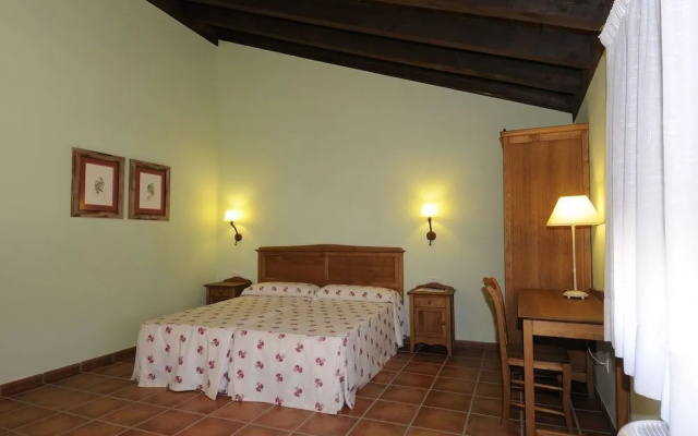 Hotel Rural Las Ollerias
