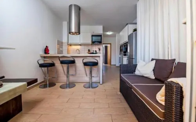 Pimlico Apartment