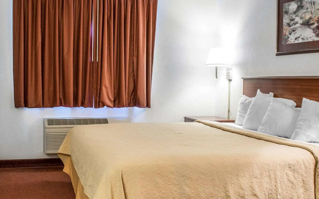 Quality Inn & Suites Brooks Louisville South