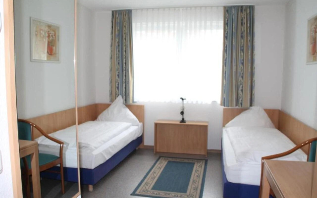 HOTEL RIESENJunior by Trip Inn