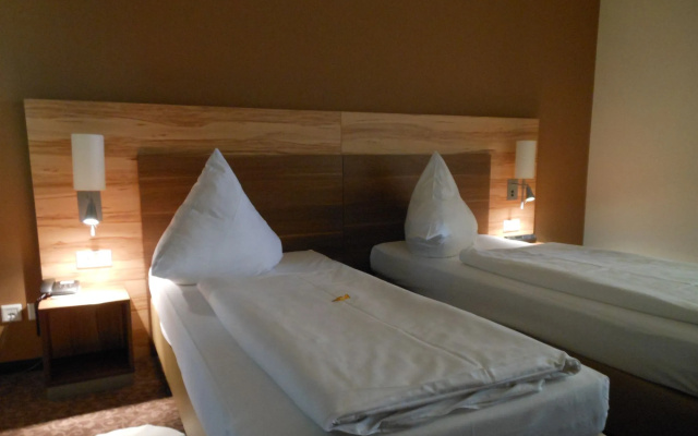 Garden Hotel