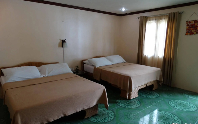 Whites and Greens Beach Resort