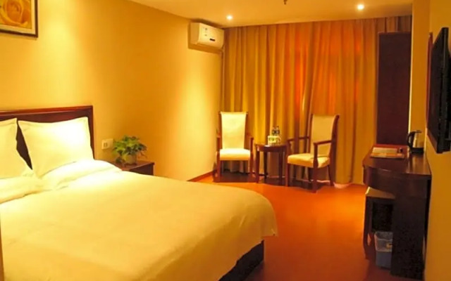 GreenTree Inn Guangdong Guangzhou Baiyun West Huangshi Road Express Hotel