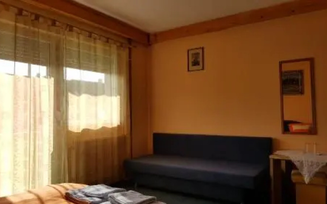 Lenzl's Panzió