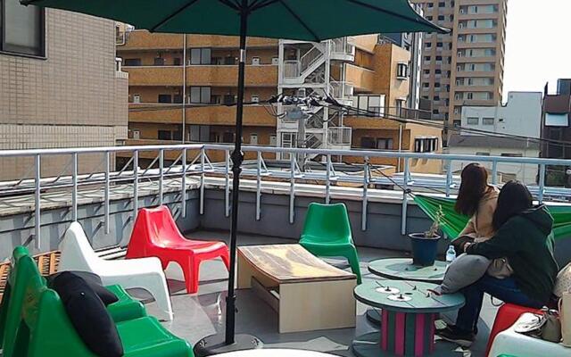 Hako Hostel And Bar Токио вид на фасад
