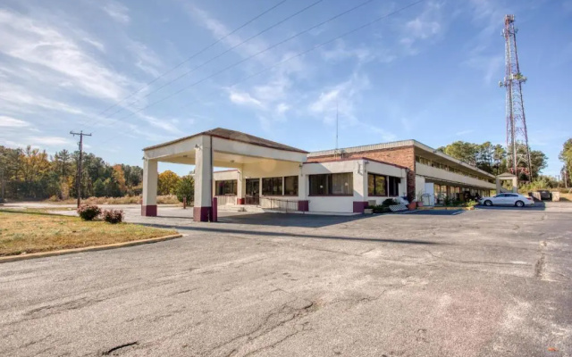 Travelers Inn By OYO, Templeton VA