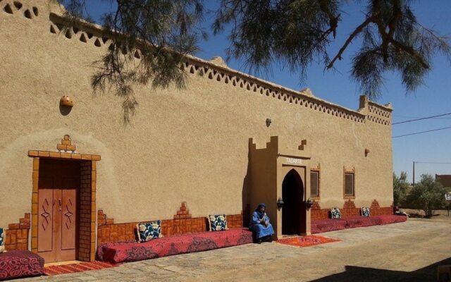 Отель Riad Tadarte Марокко, Мерзуга - отзывы, цены и фото номеров - забронировать отель Riad Tadarte онлайн вид на фасад