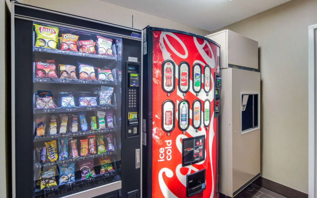 Quality Inn & Suites Canton, GA