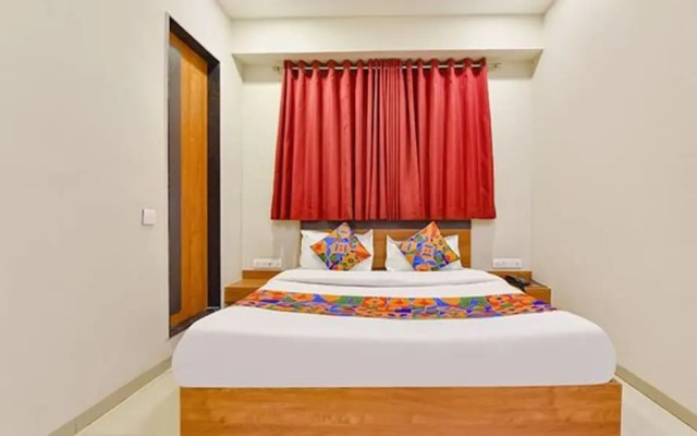 Hotel Happinex by OYO Rooms