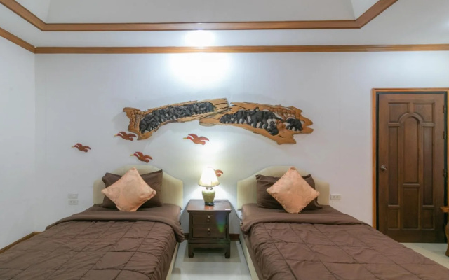 Chaiyo Resort