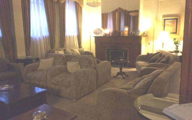 Royal Exchange Hotel