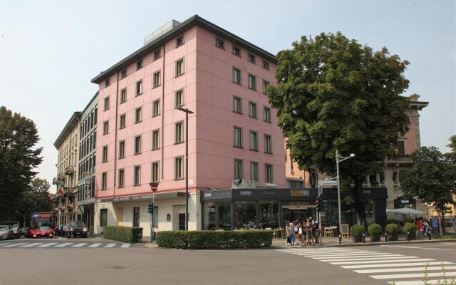 Отель Piemontese Италия, Бергамо - отзывы, цены и фото номеров - забронировать отель Piemontese онлайн вид на фасад
